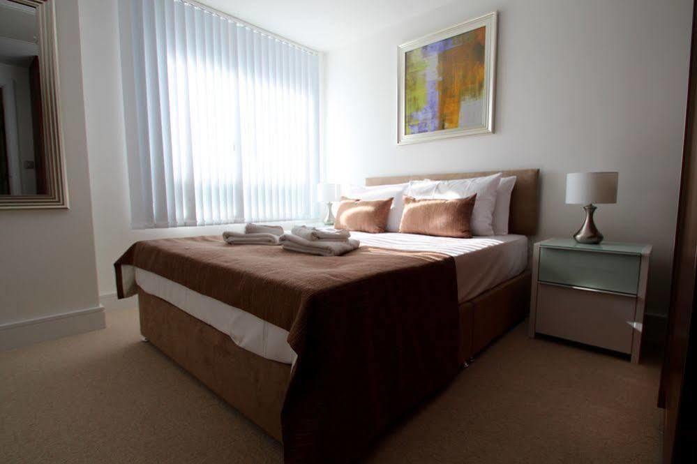 Lincoln Plaza Apartment Londra Exterior foto