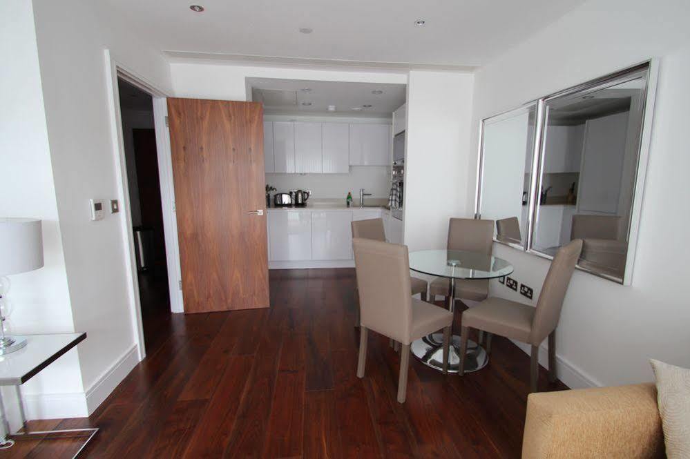 Lincoln Plaza Apartment Londra Exterior foto